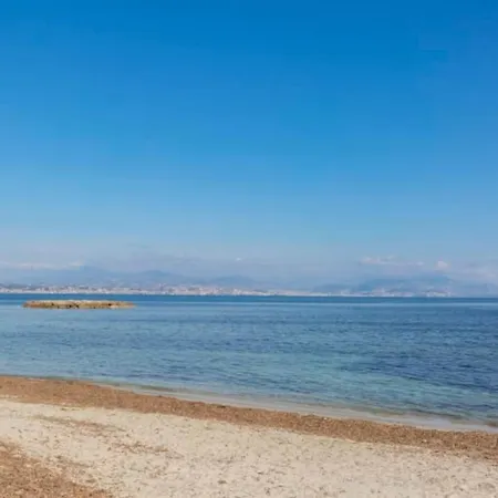 Cap D'antibes Appartement *